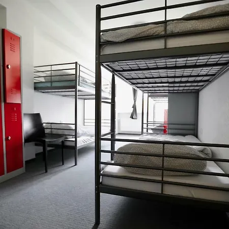 Elsaesser Hostel-3